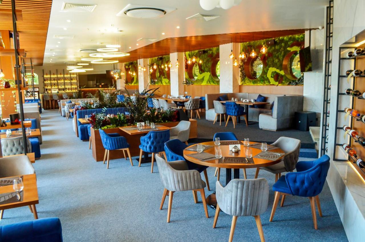 Park Hotel Eski Zağra Dış mekan fotoğraf Restaurant