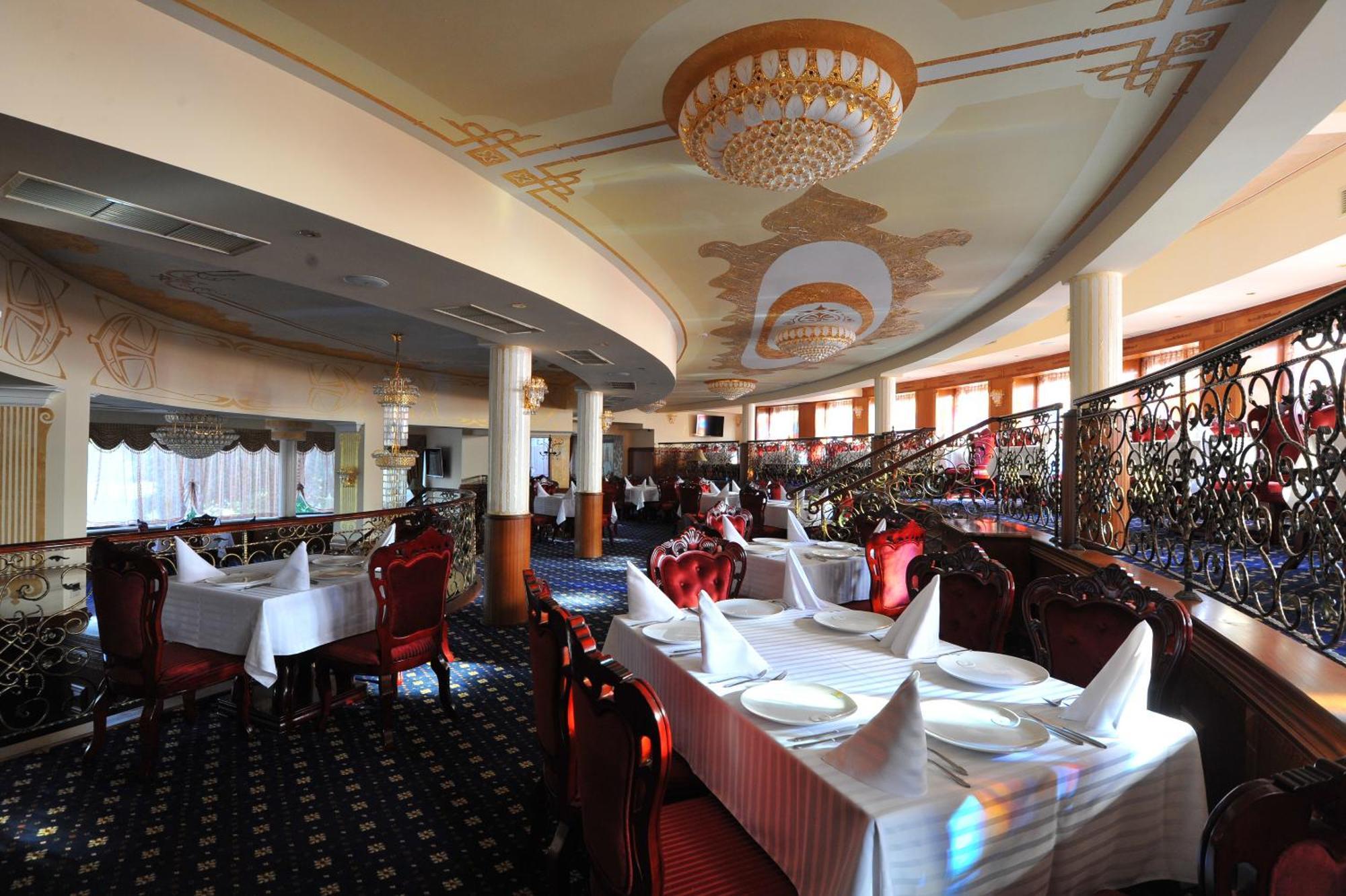 Park Hotel Eski Zağra Dış mekan fotoğraf The restaurant